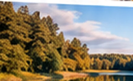 Jezioro otoczone zielenią